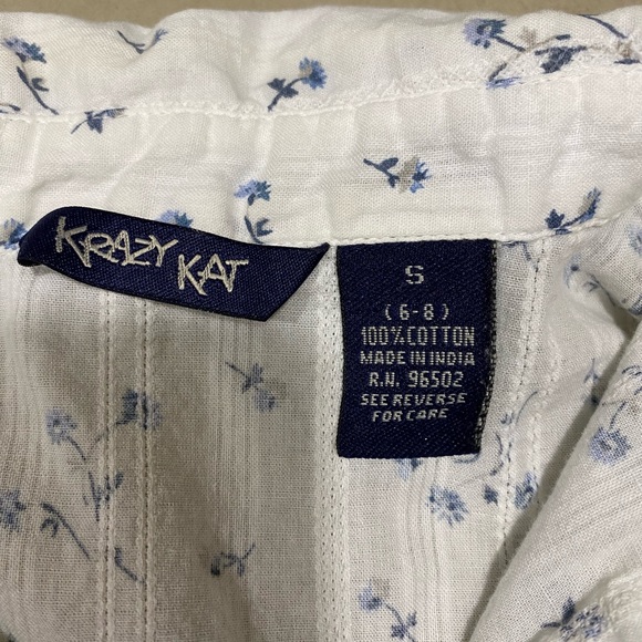 button up shirt - Picture 3 of 3